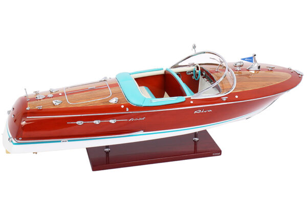 Modello ufficiale Riva Ariston 68cm